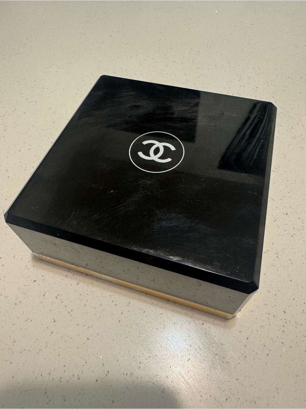 💯 Auth Coco Chanel luxury perfumed powder